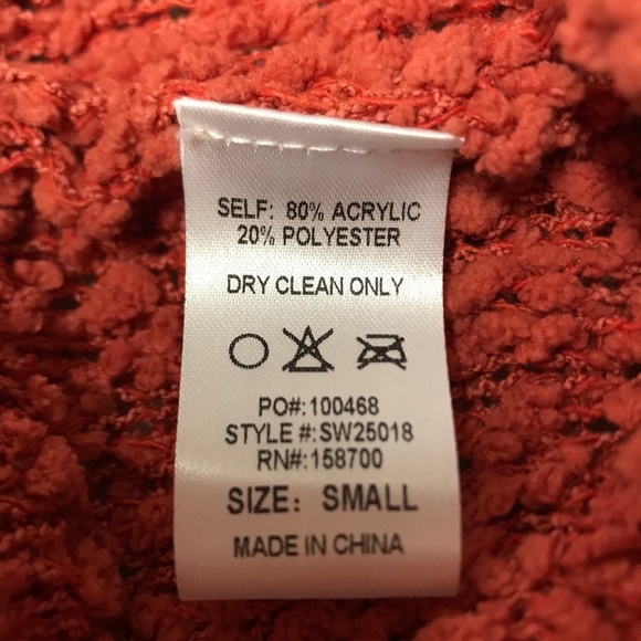 NWT FSL Apparel Hooded Sweater S - Picture 3 of 5